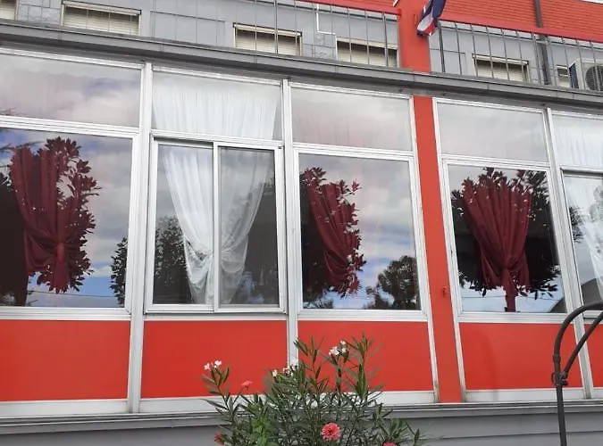 Отель Paradiso 3*